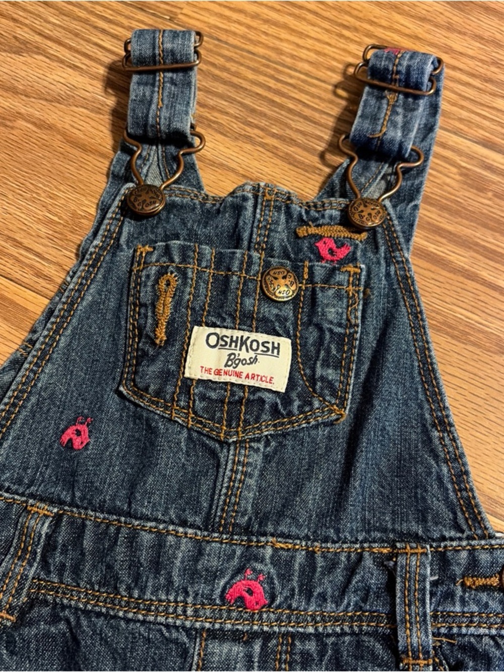 Oshkosh B’goshVestbak Denim Overalls Pink Embroidered Birds Size 12 Months - Picture 2 of 6